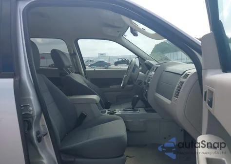 2009 Ford Escape Xlt z USA, uszkodzony, nr VIN 1FMCU93G09KB54459